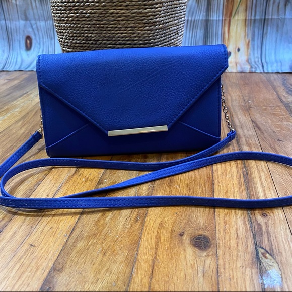 safe keeper Handbags - NWOT Safe Keeper Wallet Cross Body Bag Bright Royal Blue Man Made